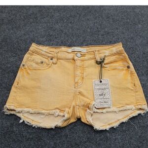 M2F Brand Denim Mini Shorts Size 27 Raw Hem Washed Yellow Casual NWT‎
